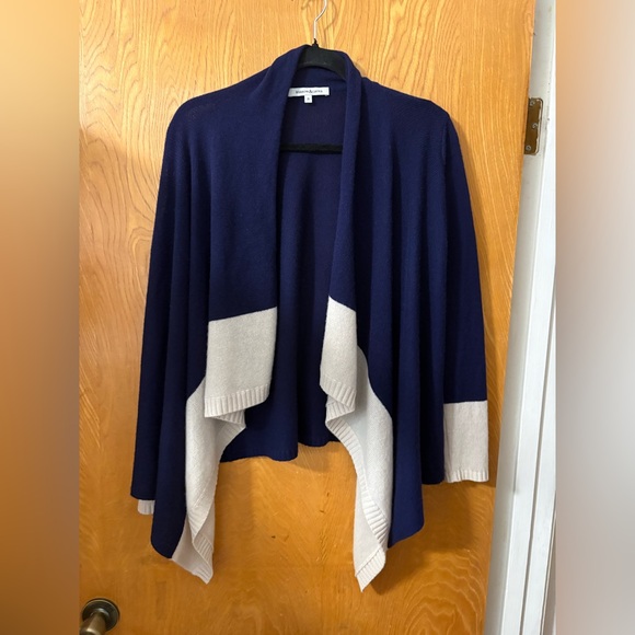 Barrow & Grove Sweaters - Barrow & Grove Chic Navy and Cream color block Women's cashmere Cardigan S